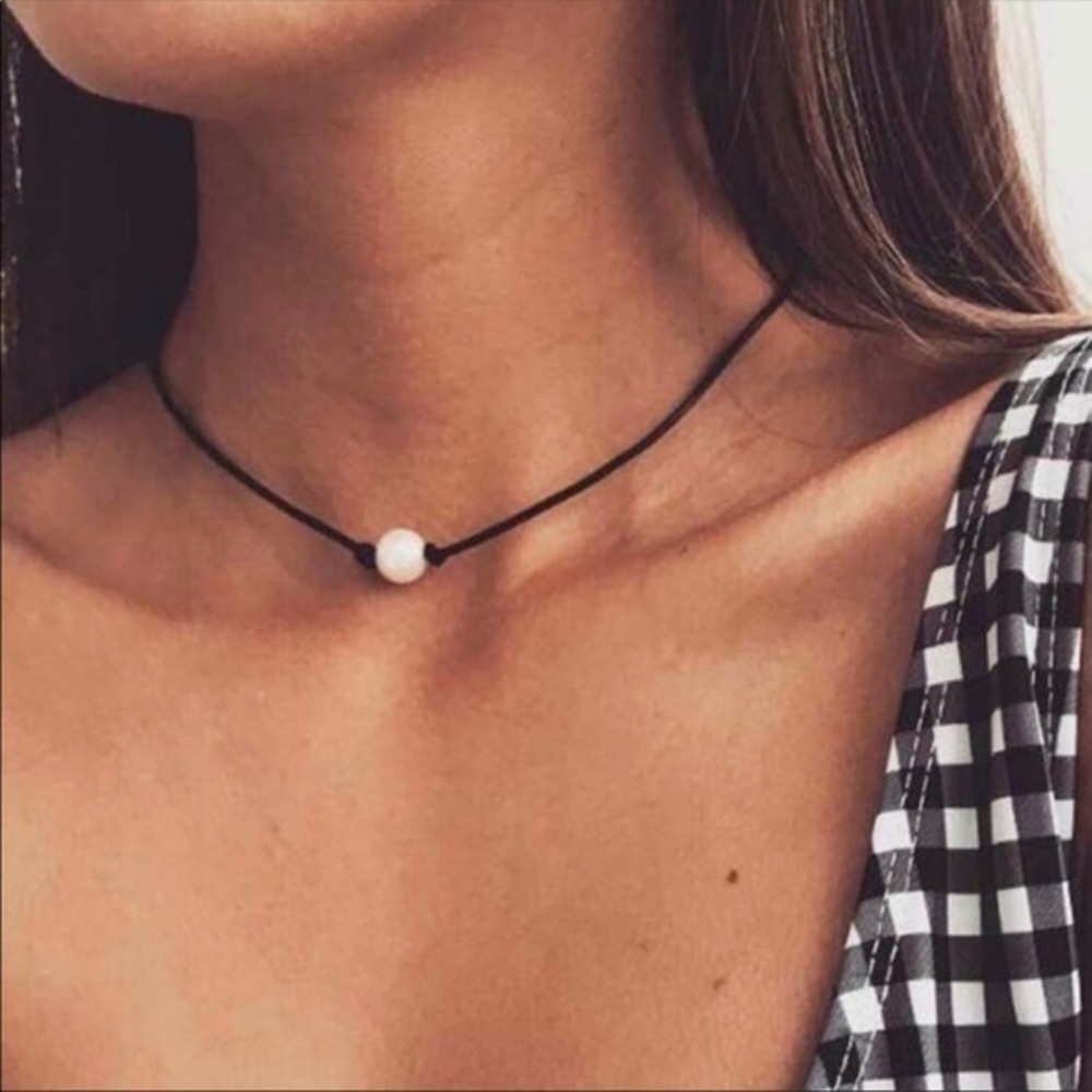 Mother of Pearl Choker